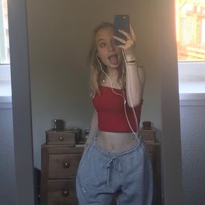 Meet your Posher, Ella